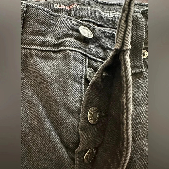 Old Navy black washed high rise jeans - Picture 2 of 8